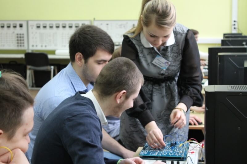Московский государственный колледж электромеханики и информационных технологий фото 1