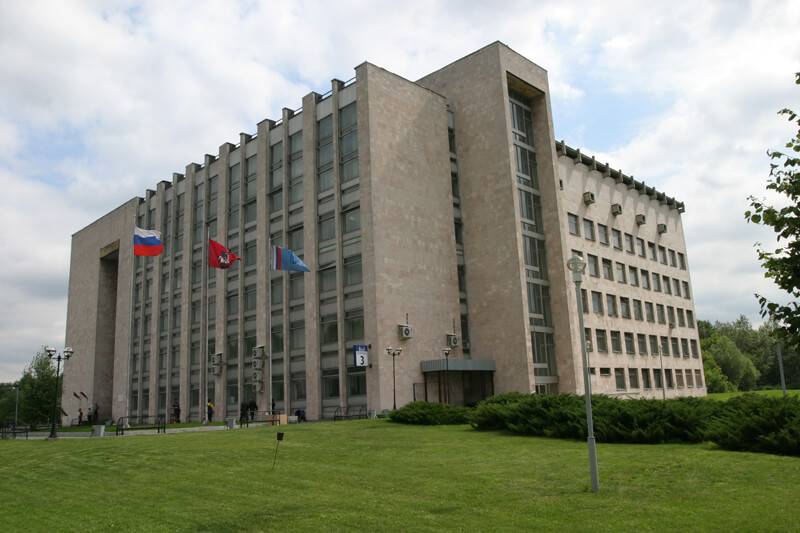 Московский гуманитарный университет фото