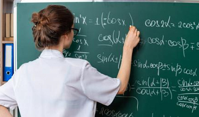 Кто должен оплачивать курсы повышения квалификации учителей — работодатель или педагог?