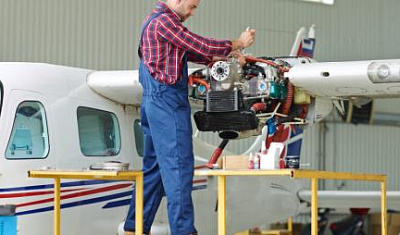 Профессия авиаинженер: суть работы и обязанности