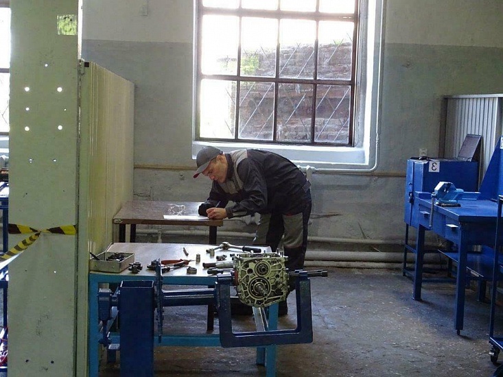 Иркутский техникум машиностроения им. Н.П. Трапезникова фото 5